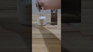 Aerolatte Handheld Milk Frother [upl. by Pip306]